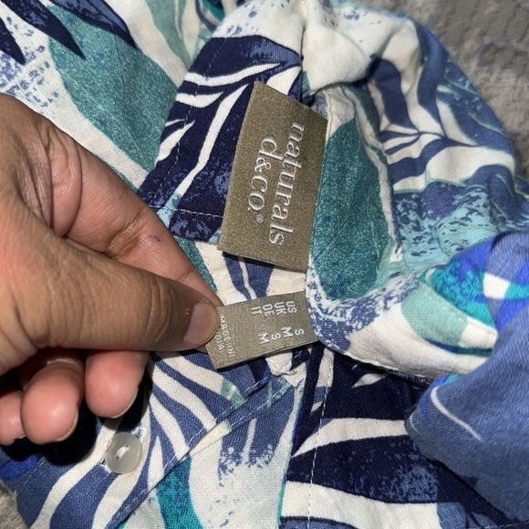 WOMENS Tropical Leaf Print half Button-Up Shirt S NWOT - Picture 7 of 7